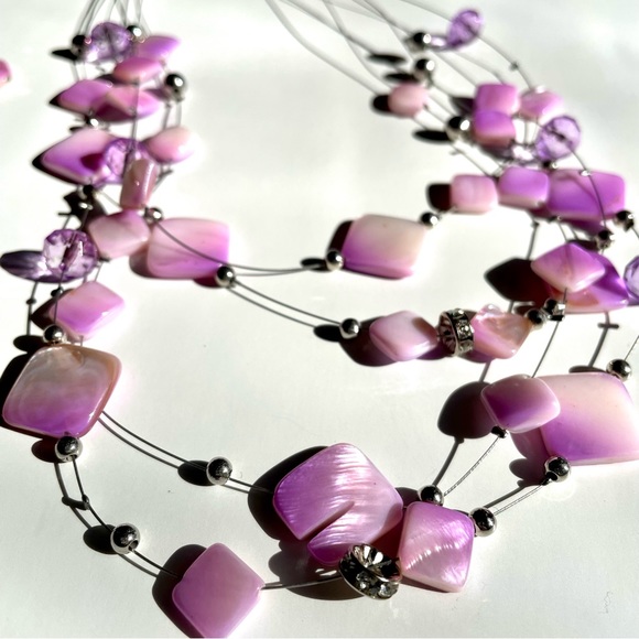 Vintage Multi tiered beaded shell necklace with earrings Pink - OS - Picture 4 of 8